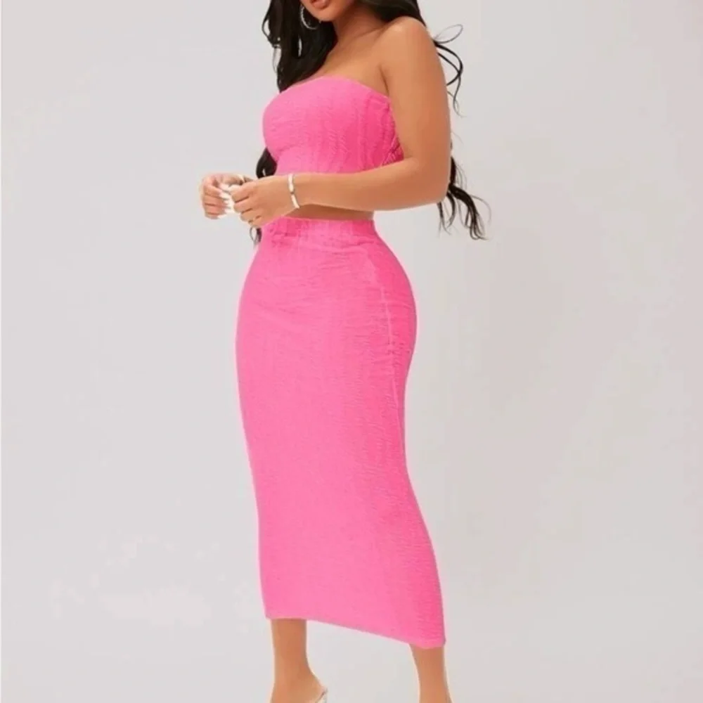Sexy Textured Crop Tube Top & Pencil Skirt